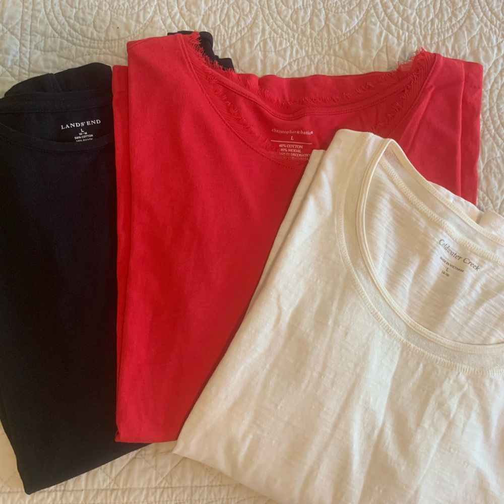 Three-quarter length sleeve shirts